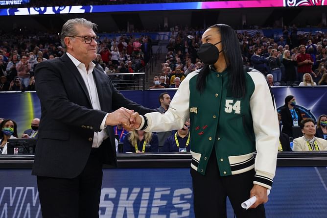 Dawn Staley walks on eggshells around UConn basketball capital question that may make Geno Auriemma unhappy