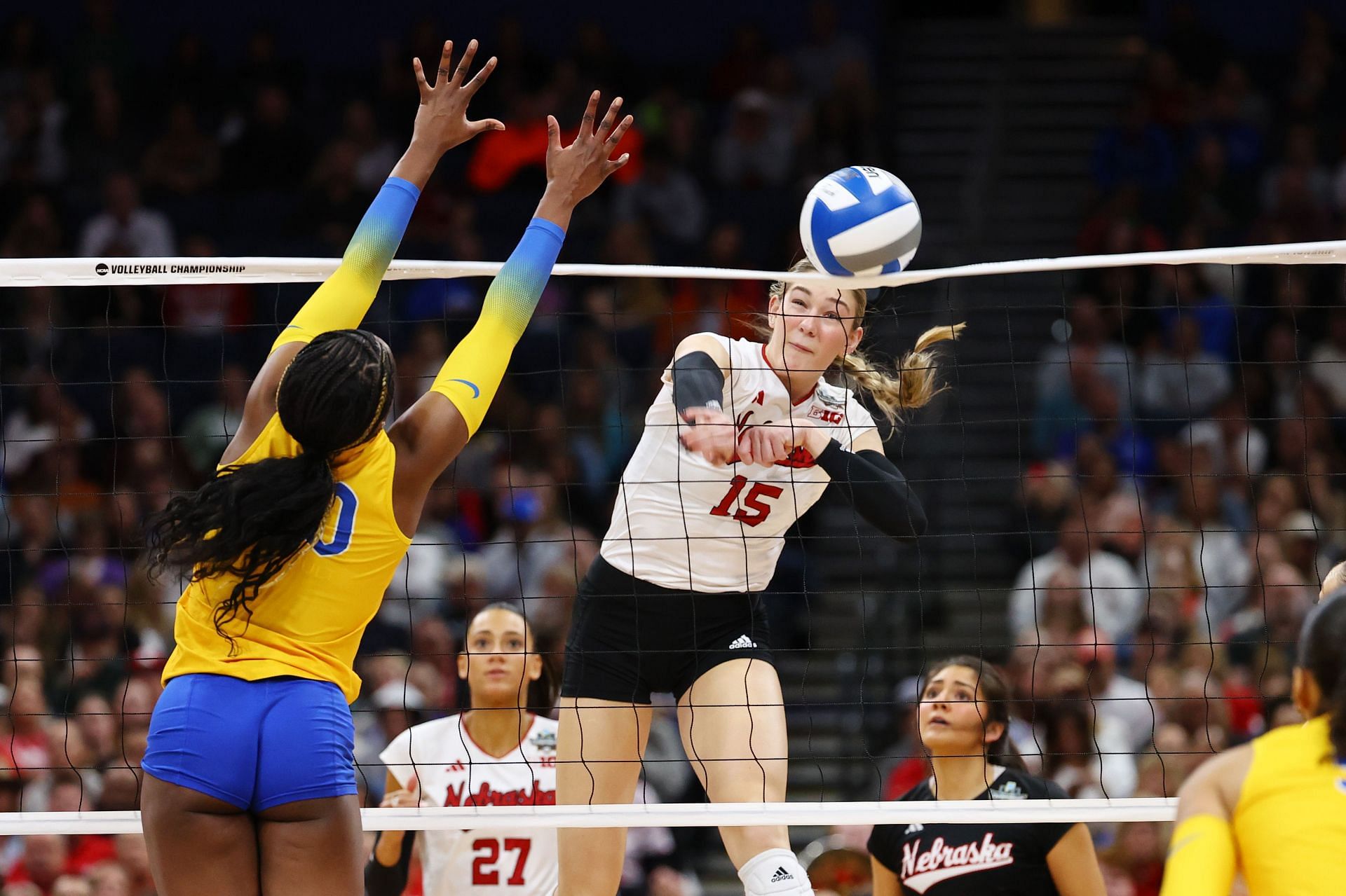 Andi Jackson playing at the 2023 Division I Women&#039;s Volleyball Championship - (Source: Getty)