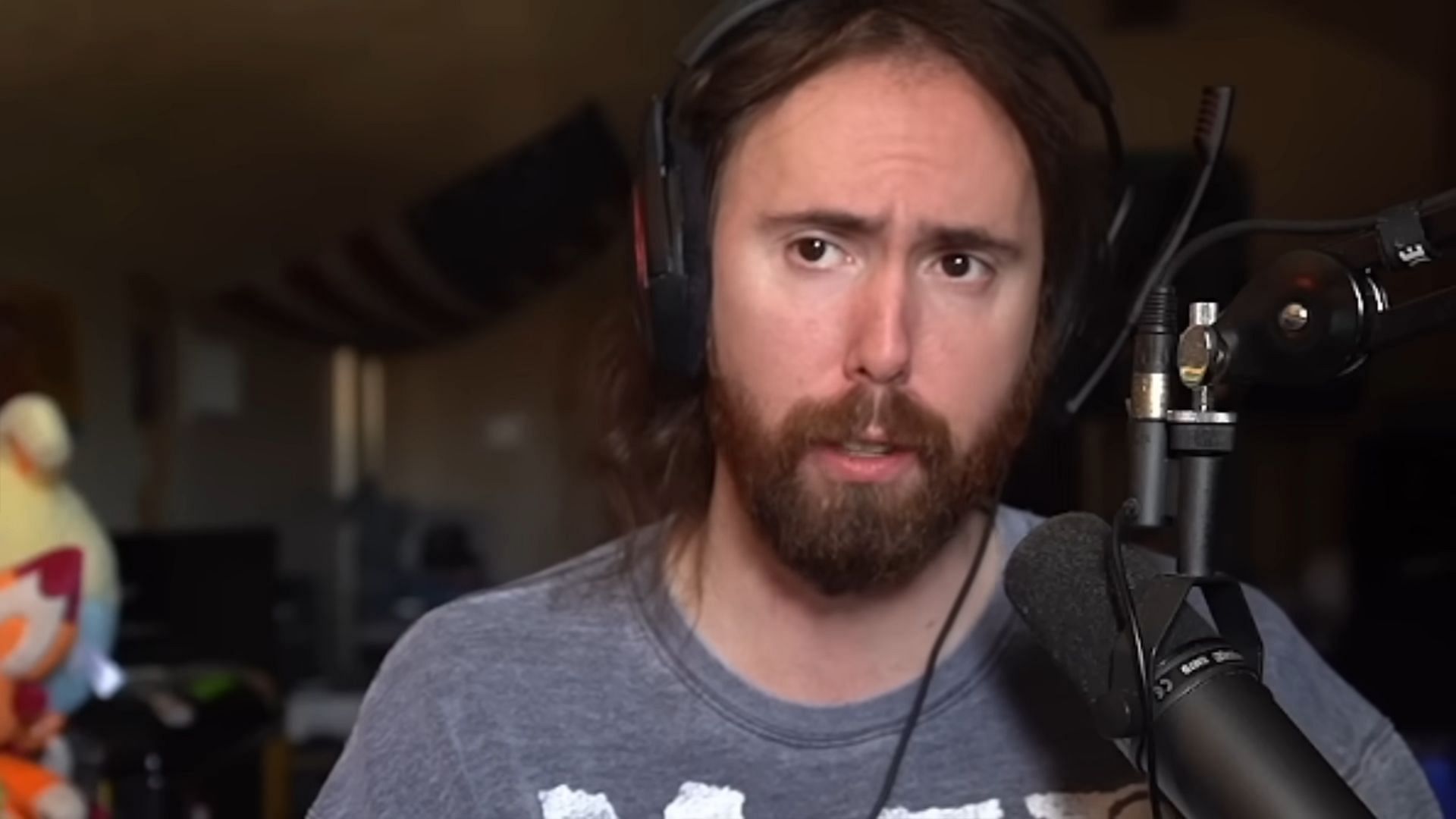 Asmongold says he would not ban people like Sneako, Fresh&amp;Fit, and Destiny if he was in charge of Twitch (Image via Asmongold Clips/YouTube)