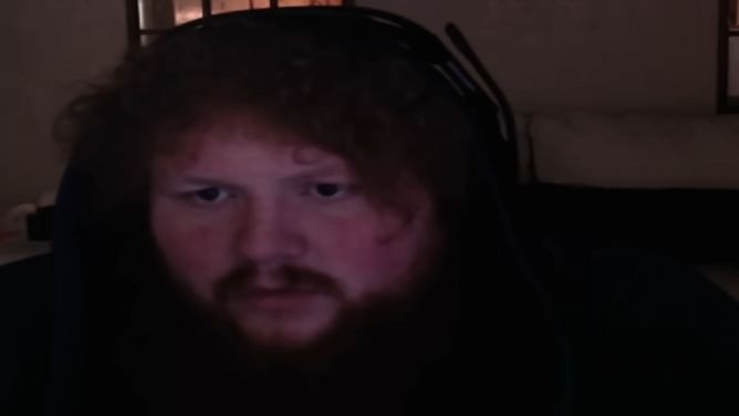 "Don't be weird": CaseOh blasts the person who stalked and threatened Emiru, Valkyrae, and Cinna during IRL stream