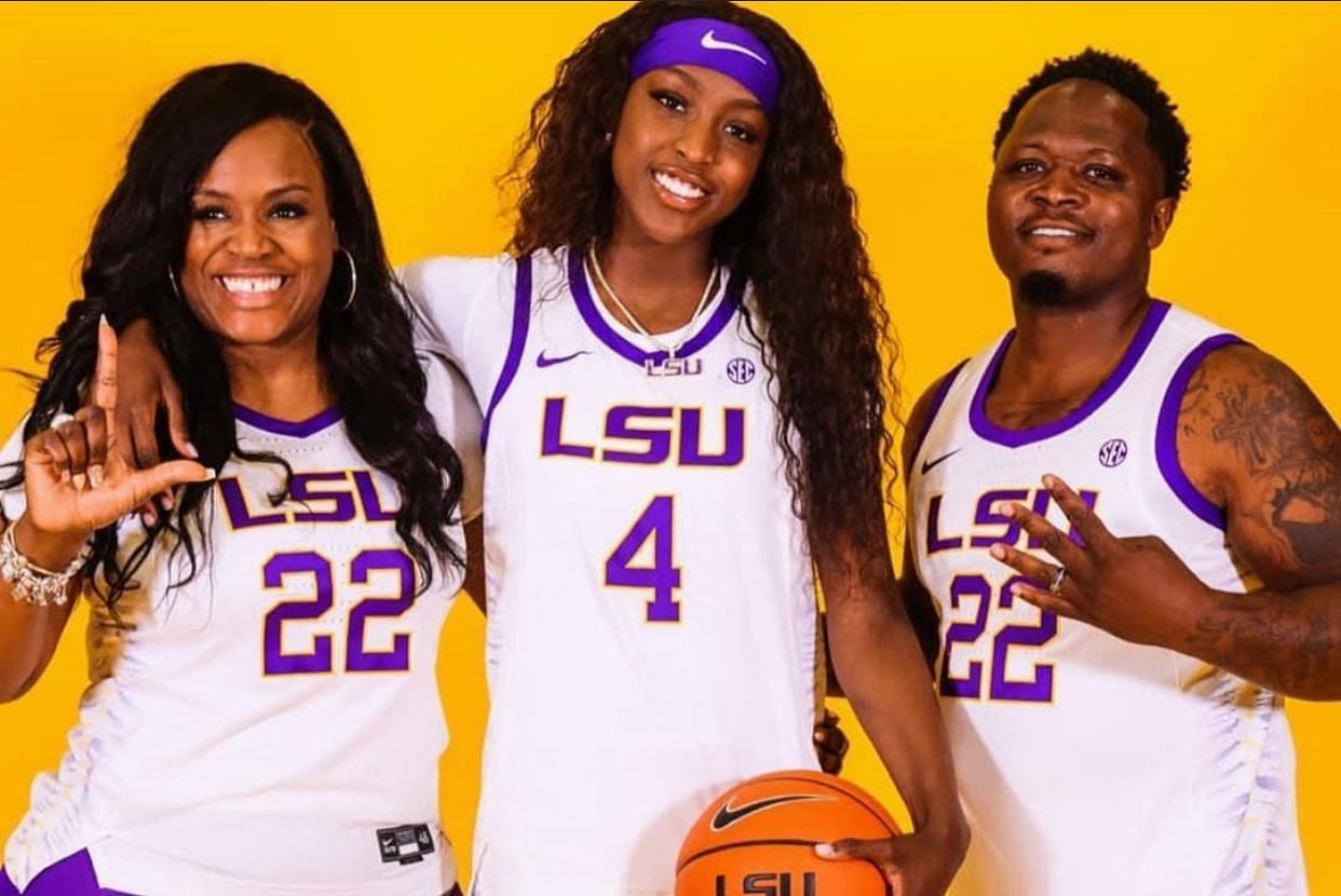 LSU star Flau&rsquo;jae Johnson, her mom Kia Brooks and stepdad Ameen Brooks on IG. Image via @kiajbrooks