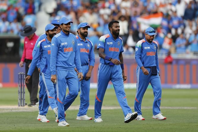 Champions Trophy 2025: भारत को सेमीफाइनल से पहले लगा तगड़ा झटका, खास शख्स ने बीच में छोड़ा टीम का साथ; सामने आई बड़ी वजह