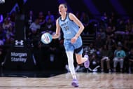 Breanna Stewart #30 of the Mist dribbles the ball (Source: Getty)