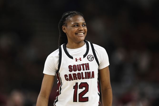 WATCH: South Carolina star MiLaysia Fulwiley enjoys a fun car ride as cousin sports 'SEC' hat