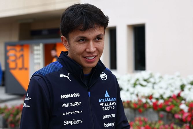 IndyCar star takes a 3-word dig at Alex Albon's hilarious "only 3 balls" X post