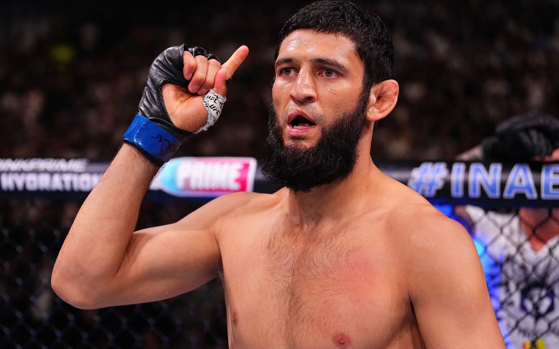 UFC middleweight explains why he holds an advantage over Khamzat Chimaev after shared training experience.