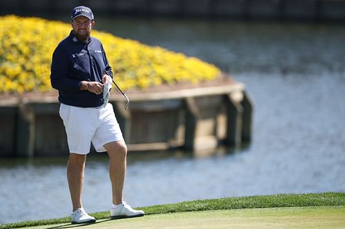 Shane Lowry practicing at THE PLAYERS Championship 2025 (via Getty)