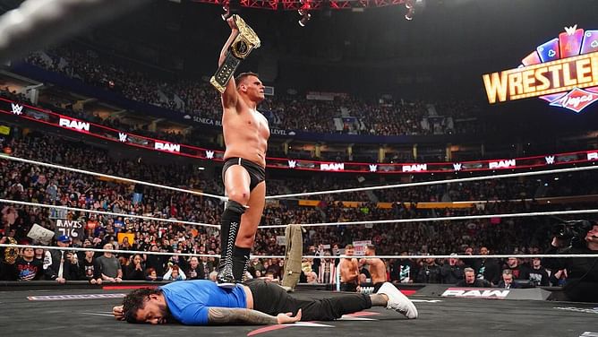 Jey Uso's reaction after getting choked out by current WWE champion didn't make sense, says veteran (Exclusive)