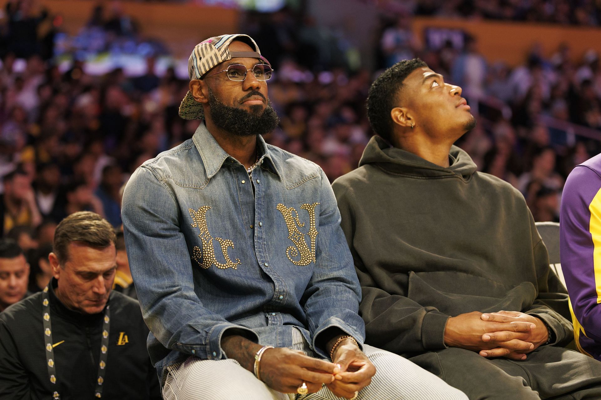 Lakers vs Suns in Los Angeles, CA - Source: Getty