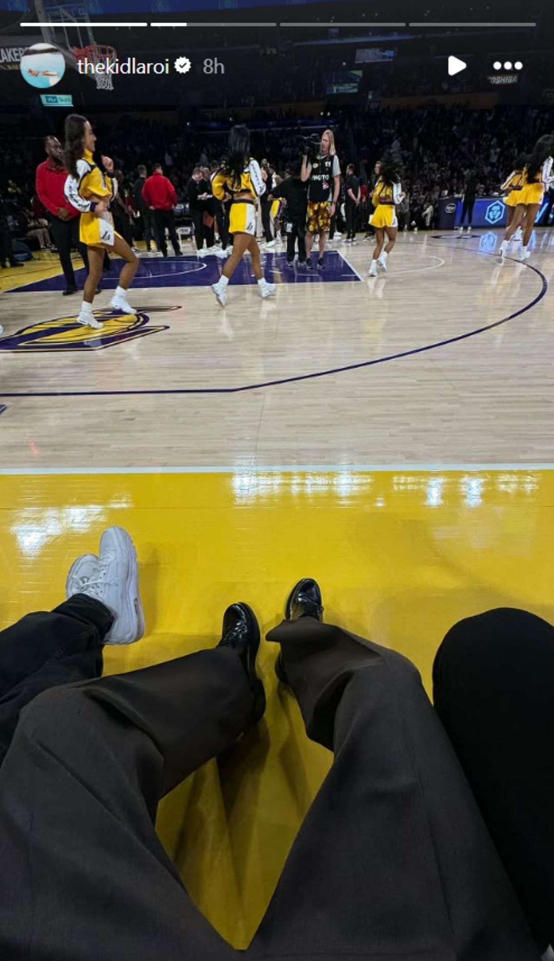 The Kid LAROI flexes his courtside appearance at Bucks-Lakers (Image: @thekidlaroi IG)