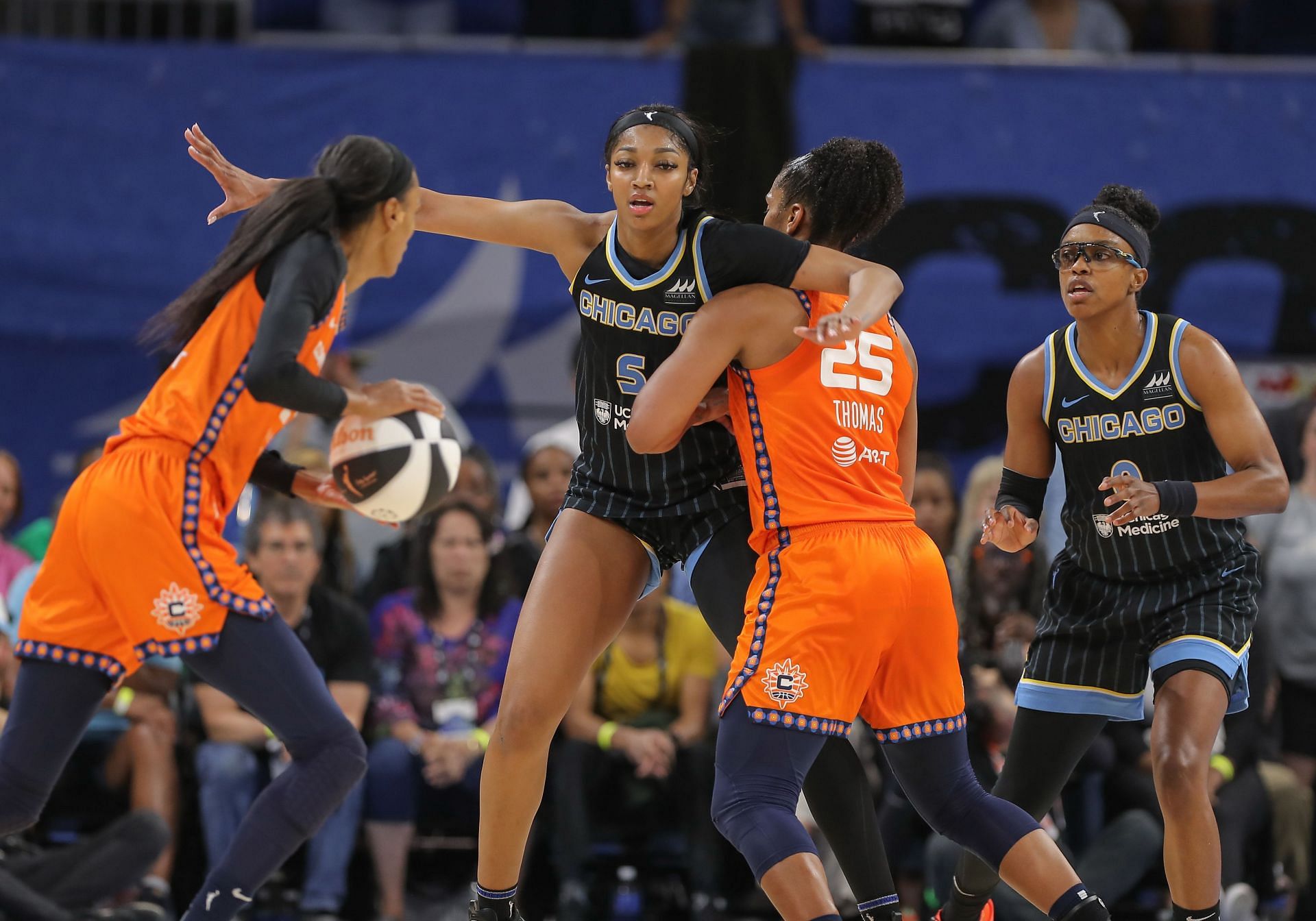 WNBA: JUN 12 Connecticut Sun at Chicago Sky - Source: Getty