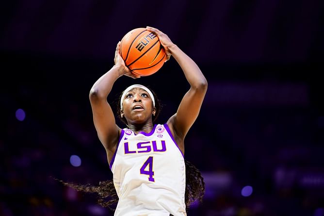 Flau’jae Johnson’s mom Kia Brooks flexes NIL knowledge as LSU partners up with $307.31 billion company’s sports drink brand