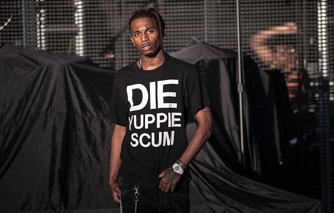 "He will take it back after the concert" — Internet reacts to Playboi Carti giving Dabo and Kai Cenat his YVL Chain