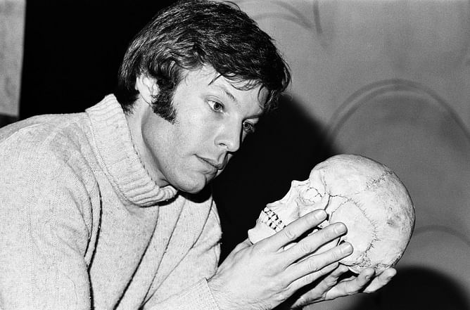 Was Richard Chamberlain ever married? Love life explored as life-long partner mourns Thorn Birds star