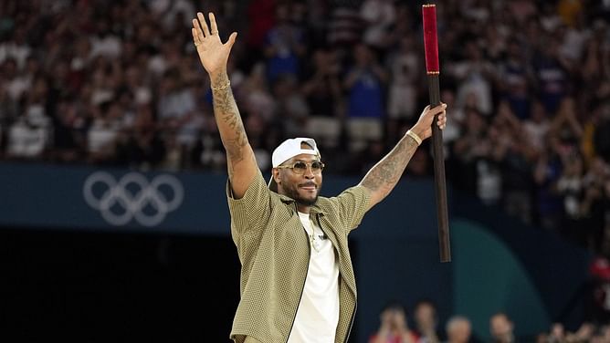 "He's doing sh*t that's like, 'I'm here'" - Carmelo Anthony sings praises for $13,940,809 NBA star's evolution to a leader amid initial struggle