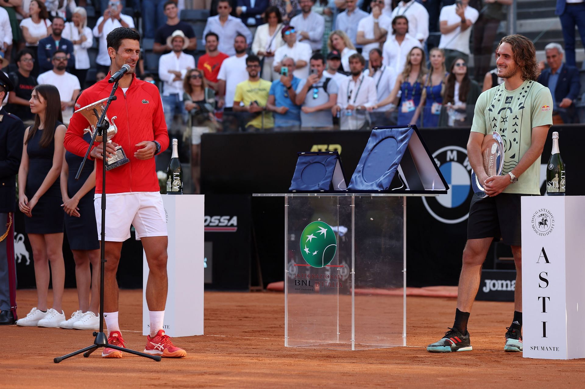 Novak Djokovic (left) and Stefanos Tsitsipas (right) at the 2022 Italian Open (Source: Getty)