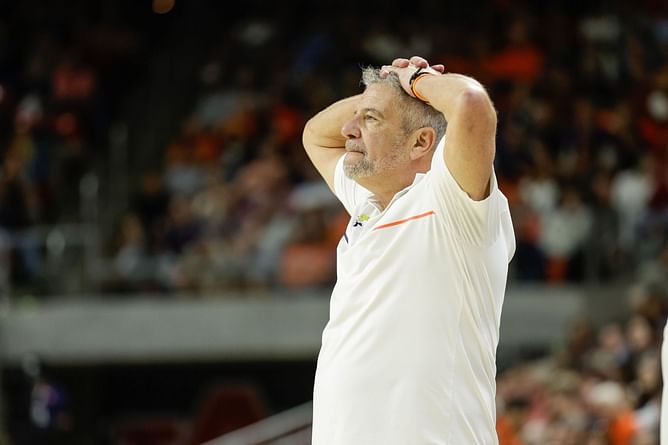 "They physically manhandled us": Auburn HC Bruce Pearl has unfiltered response as Tigers face upset vs. Texas A&M
