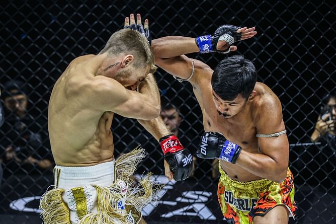 “Who needs gas when you got amazing timing” - Fans marvel at Superlek’s altitude-defying KO of Jonathan Haggerty in Denver