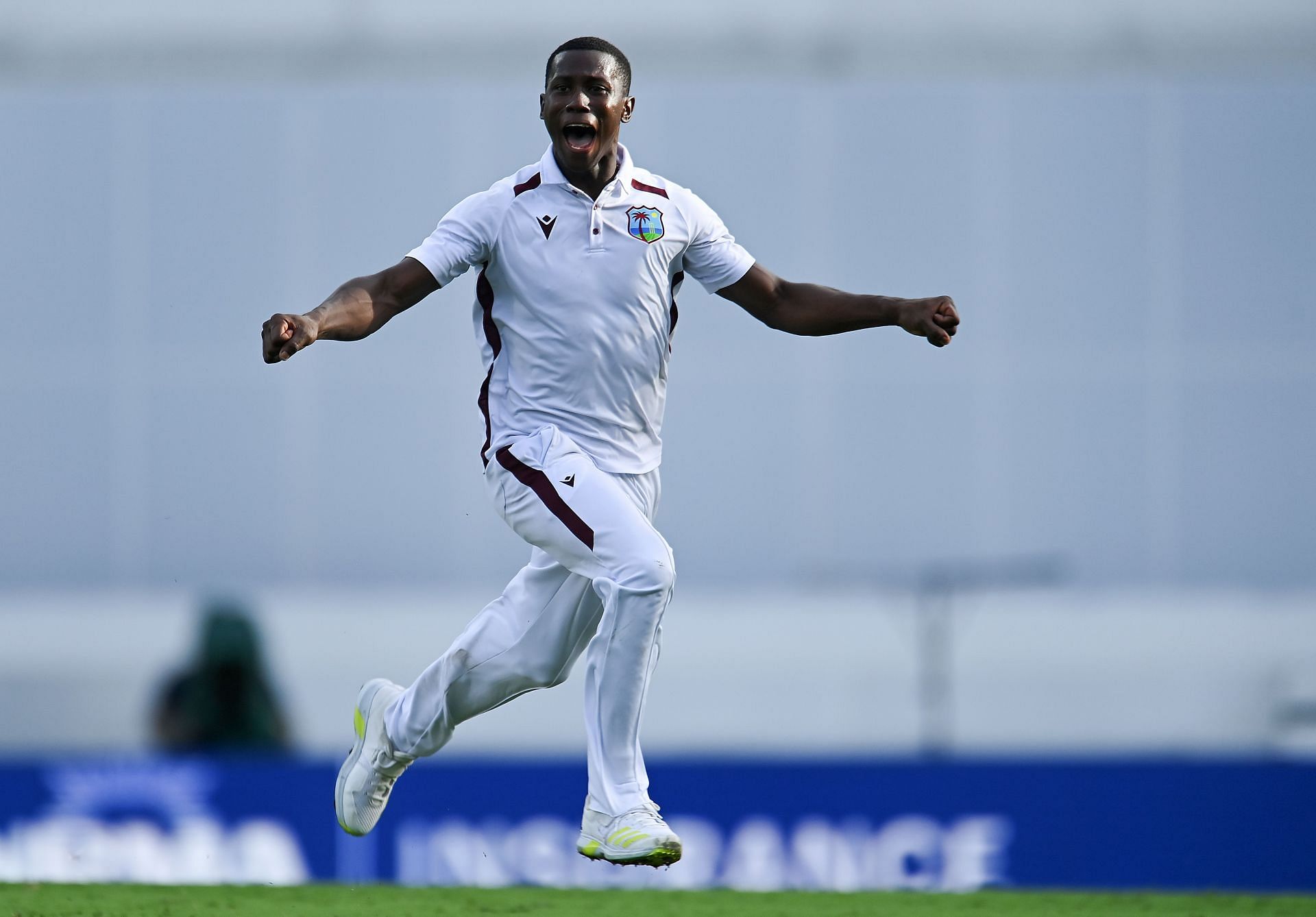 Can Shamar Joseph produce a repeat of Brisbane against Travis Head? [Credit: Getty]
