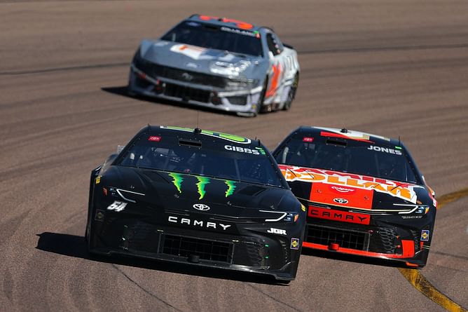 WATCH: Ty Gibbs leads the 7 car wreckage in Phoenix Cup race Stage 2