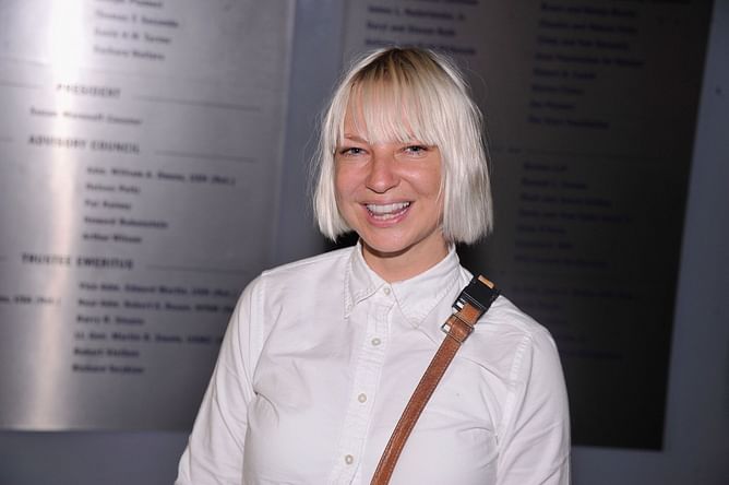 "Top gal living downstairs from Queen B" — Internet reacts to Sia addressing rumor she was living in Beyonce's basement