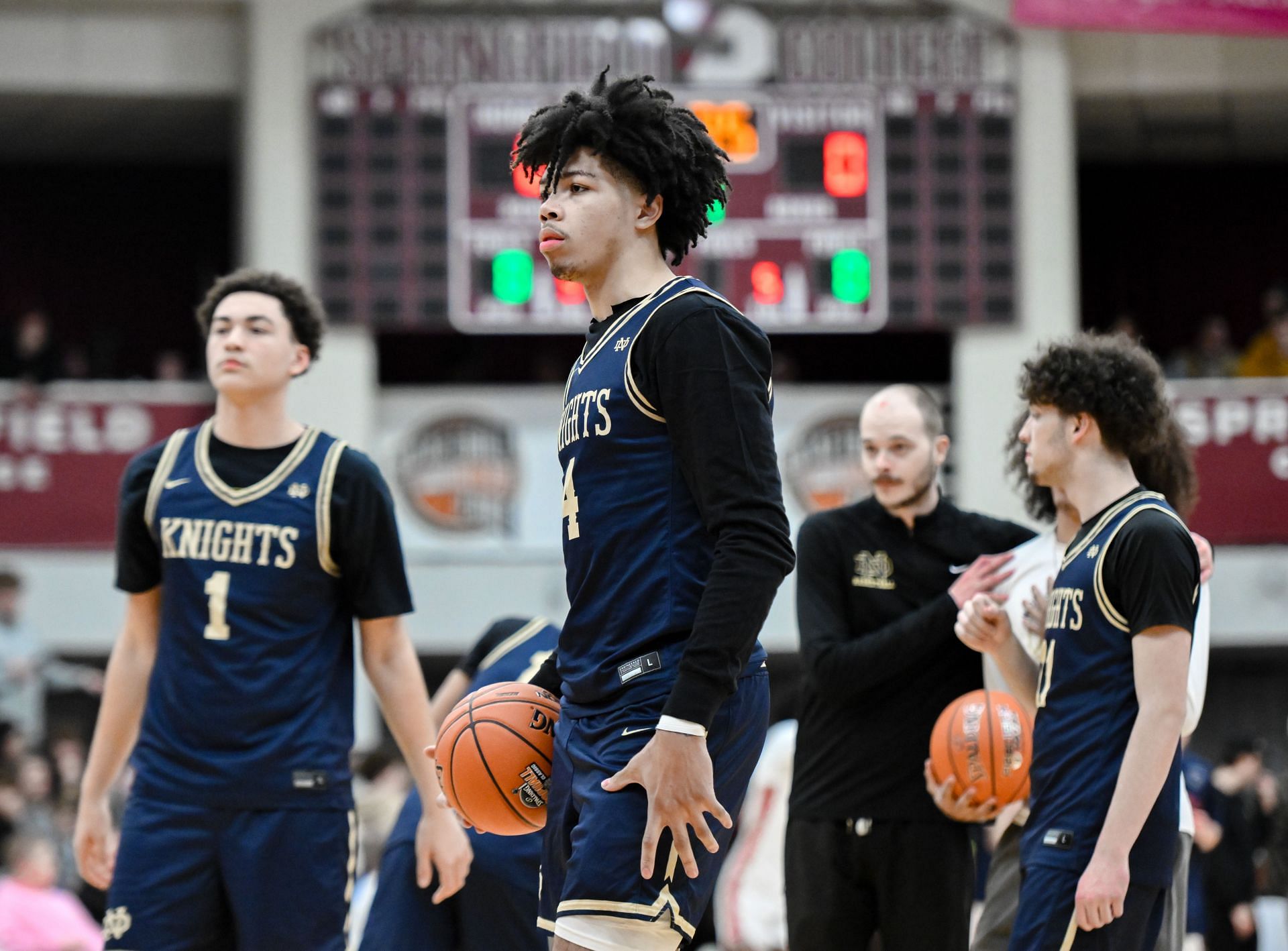 HIGH SCHOOL BASKETBALL: JAN 18 Spalding Hoophall Classic - Columbus vs Notre Dame - Source: Getty