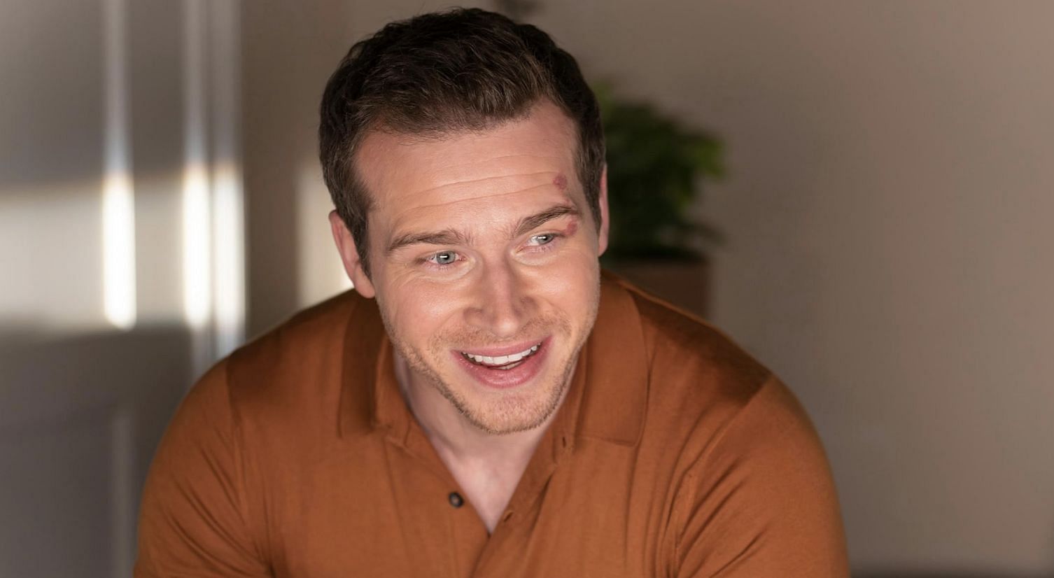 Oliver Stark as Buck in a still from 9-1-1 (Image sourced from ABC)