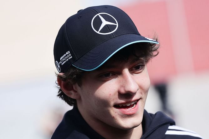 Kimi Antonelli shares a 3-word message for his mother on her special day
