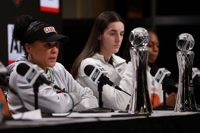 "Not Paige, not JuJu, not anyone coming down the line": Fans react as Dawn Staley’s past Caitlin Clark comments resurface