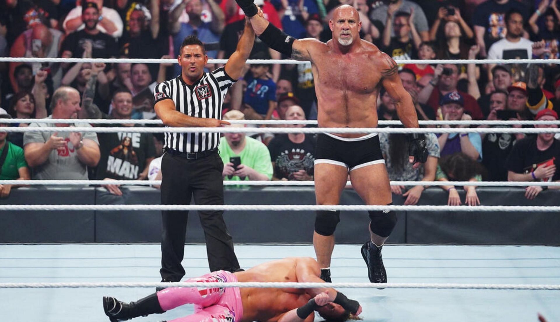 WWE दिग्गज को मिला करारा जवाब (Photo: WWE.com)