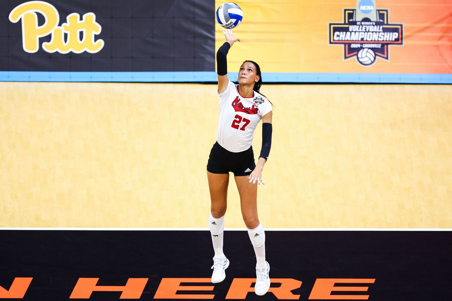 Harper Murray of the Nebraska Huskers against the Nebraska Huskers during the Division I Women&#039;s Volleyball Semifinals in Louisville, Kentucky. (Photo via Getty Images)