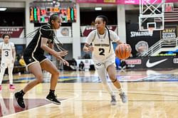 Tennessee Volunteers commits Mia and Mya Pauldo lead their team to a 79 point win in Playoffs
