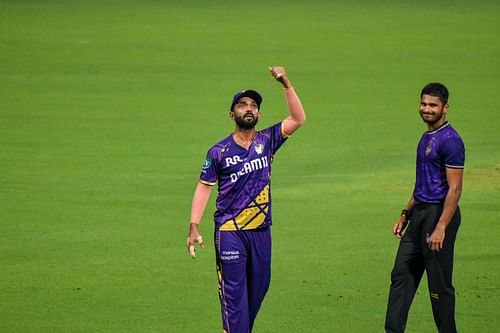 Rahane in discussion with a member from Kolkata Knight Riders - Source: Getty