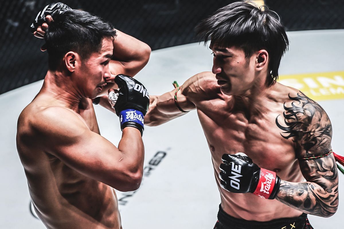 Superbon (left), Tawanchai (right) [Photo via ONE Championship]