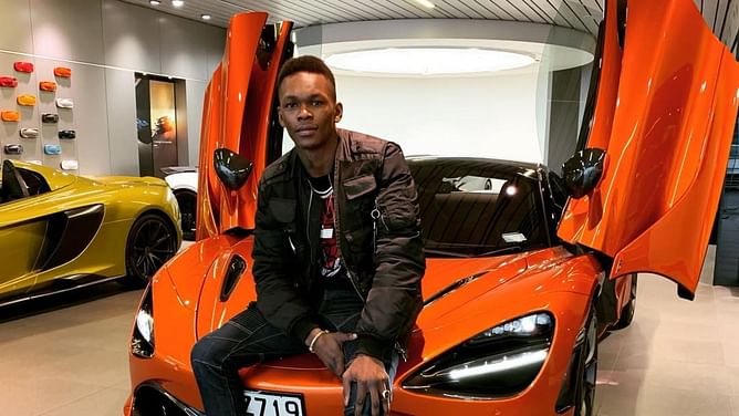 Israel Adesanya shares four-word reaction after seemingly getting his $350,000 worth Kurama-themed McLaren 720S customized again
