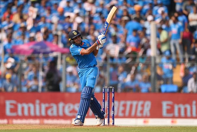IND vs AUS मैच में शुभमन गिल के बल्ले में नजर आया बड़ा बदलाव, सामने आई खास वजह; जानें पूरा मामला
