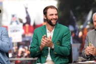 why do the masters wear green jackets
