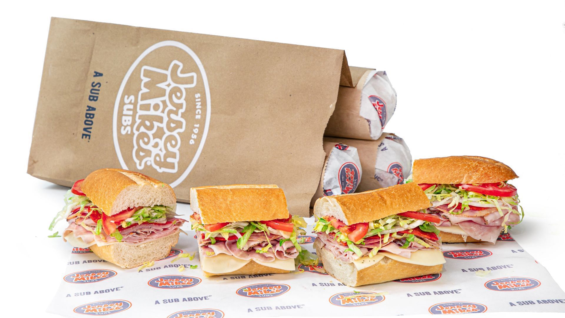 The hack also suggests cutting the sub into pieces to dip it better (Image via Jersey Mike&rsquo;s)