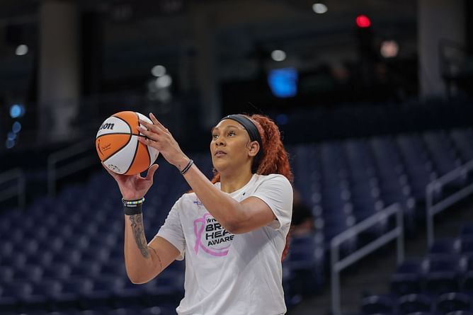 "Sky should use her more" - WNBA fans react to Kamilla Cardoso winning prestigeous honor ahead of Liz Cambage & Chennedy Carter