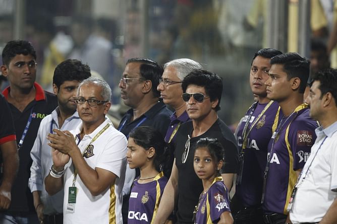 Shah Rukh Khan arrives in Kolkata ahead of KKR vs RCB IPL 2025 clash [Watch]