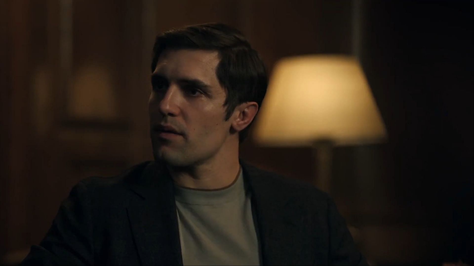 Quinn Huntley (Phil Dunster) in a conversation with James Ellis (Oliver Jackson-Cohen) in Surface season 2 episode 4 (Image via AppleTV)