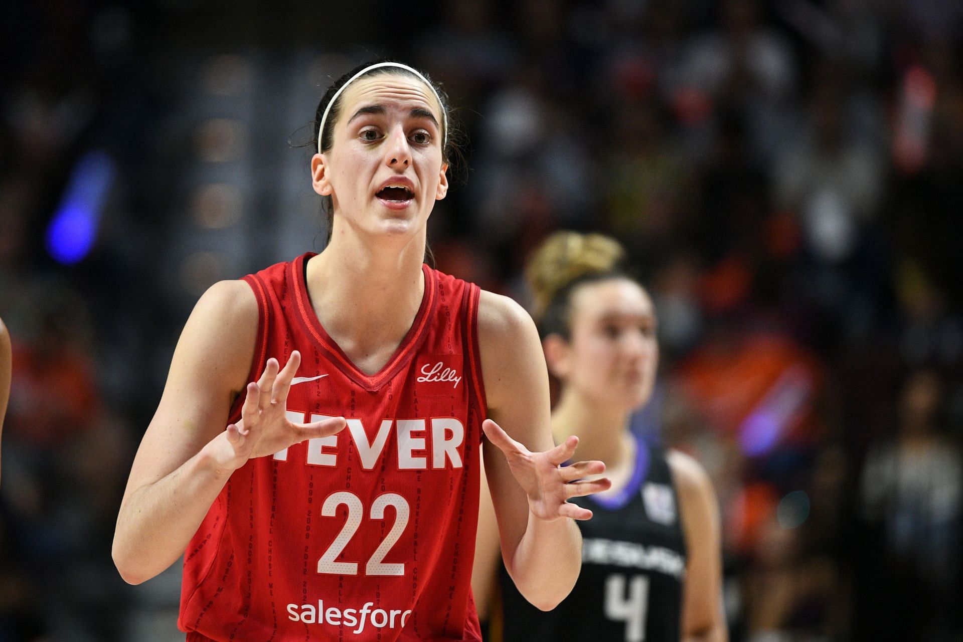 Caitlin Clark all fired up for March Madness after seeing Iowa bus driver give pep talk. -- Photo by GETTY