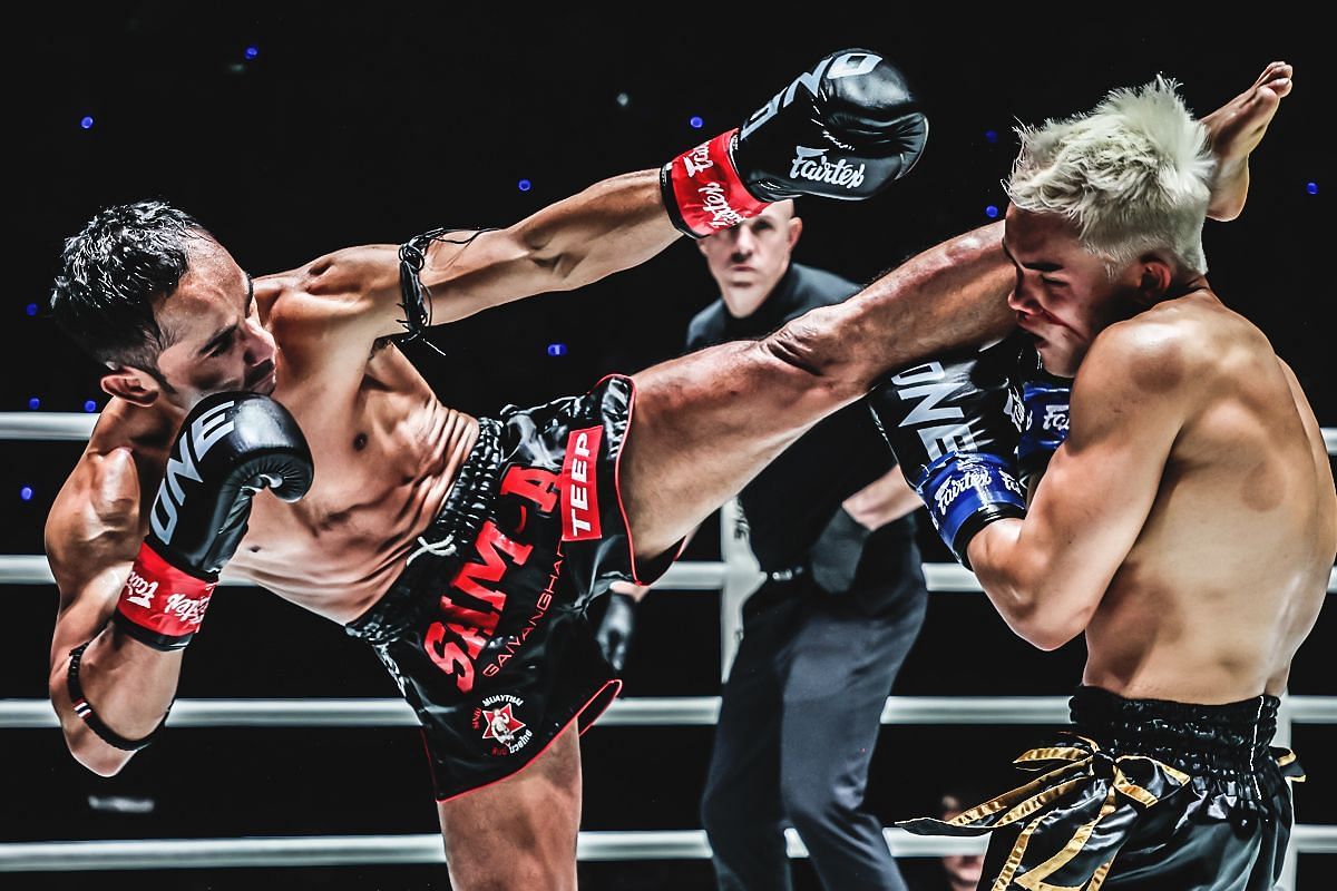 Sam-A during his November 2024 clash with Zhang Peimian. [Photo via: ONE Championship]