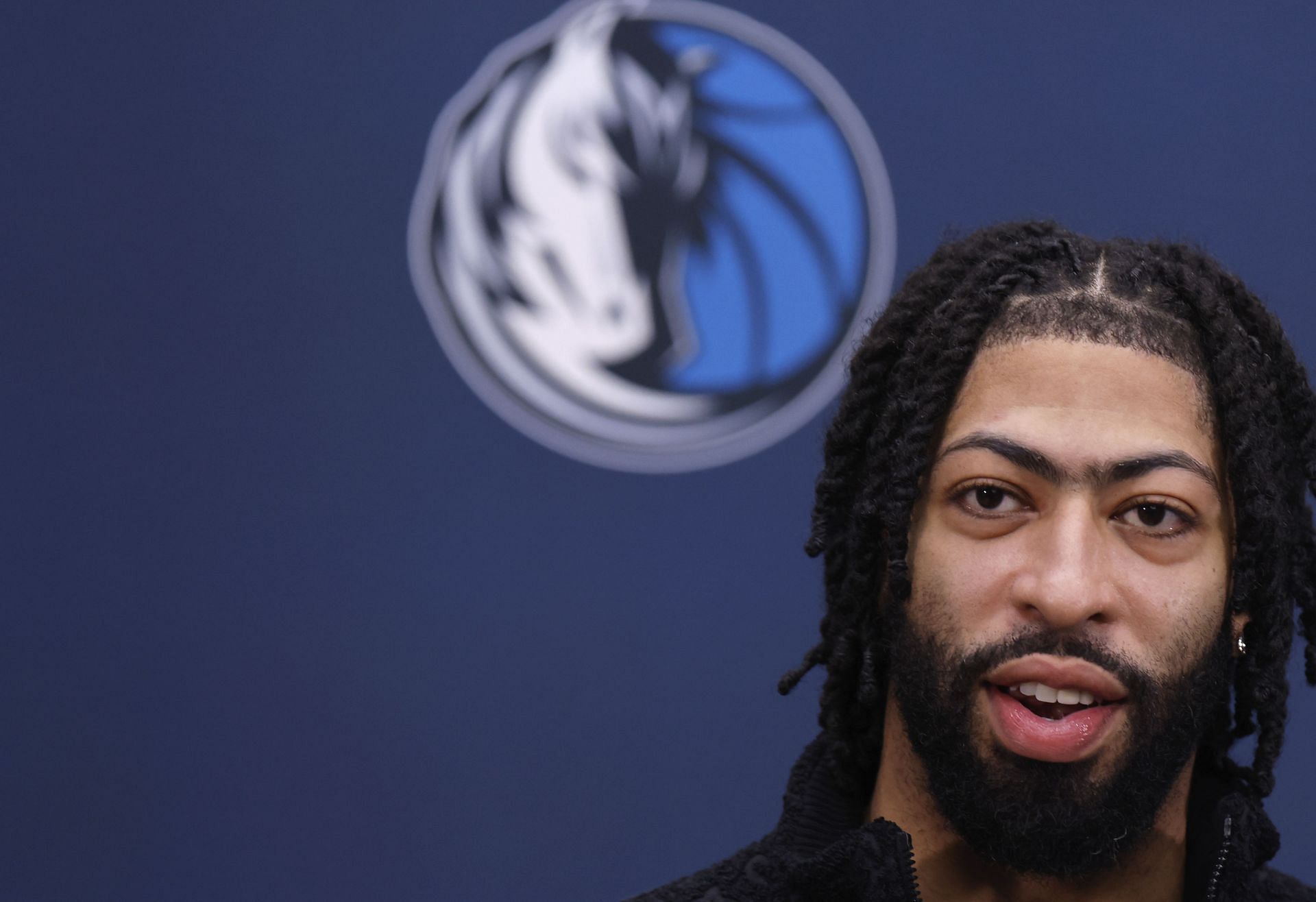 Dallas Mavericks Introduce Anthony Davis, Max Christie &amp; Caleb Martin - Source: Getty