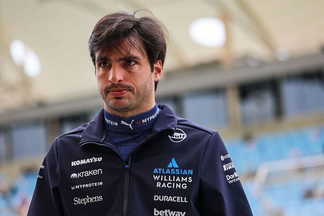 Carlos Sainz's three-word reply on why he didn't sign his Williams contract after the 2024 F1 Spanish GP