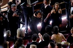 “I hope everyone turned off the show after that” — Netizens react to Selena Gomez and Karla Sofía Gascón greeting each other at the Oscars