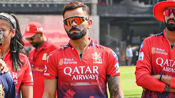 Virat Kohli takes an impressive running catch during RCB Unbox event ahead of IPL 2025 [Watch]