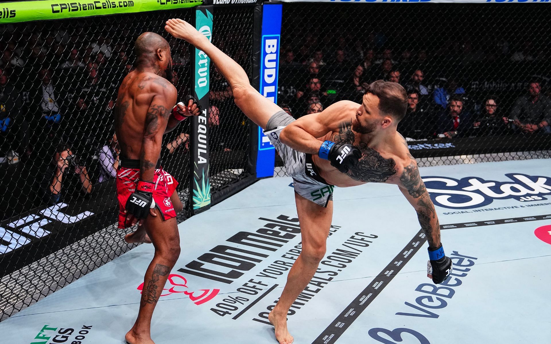 Edson Barboza applauds Mauricio Ruffy for knockout win [Images courtesy: Getty]