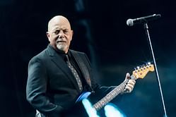 "Looks like he tore a rotator or something" — Internet expresses concern as Billy Joel falls on stage during live performance