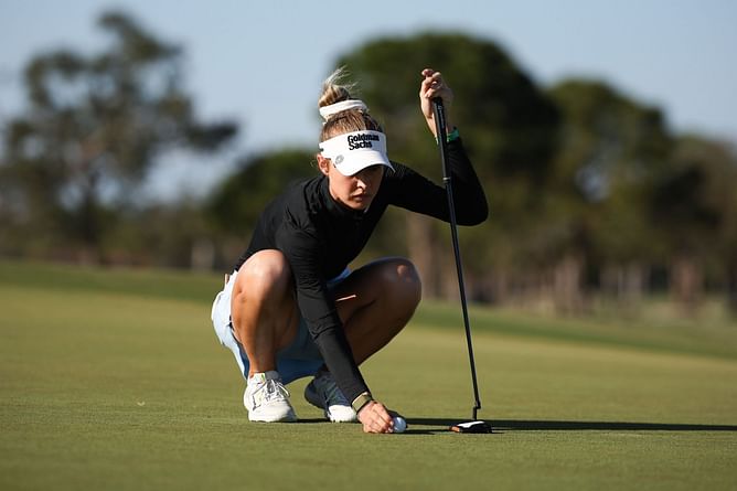 Nelly Korda keeps her fans in mind amid an early Saturday morning on the golf course